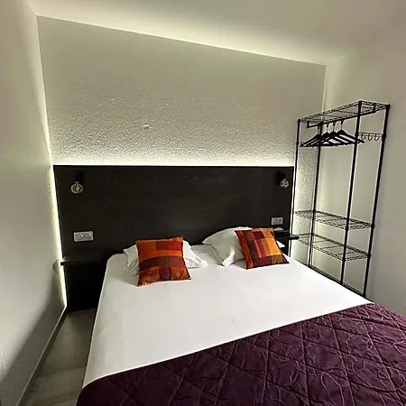 מלון The Originals Access, Halt'hotel, Clermont אגנץ