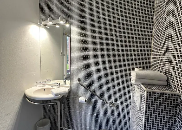 The Originals Access, Halt'hotel, Clermont Ξενοδοχείο 2*